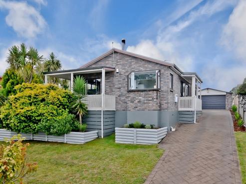 45 Splitt Avenue, Glenview