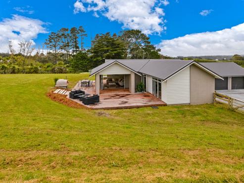 73D Oraha Road, Kumeu