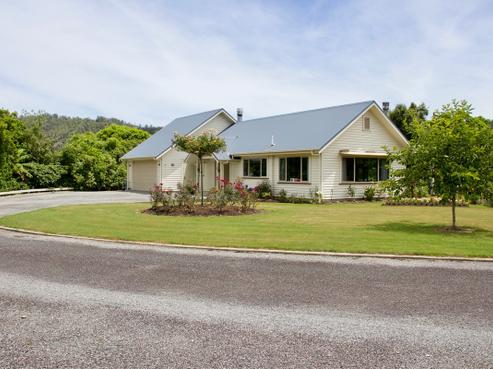 264 Umere Road, Karamea