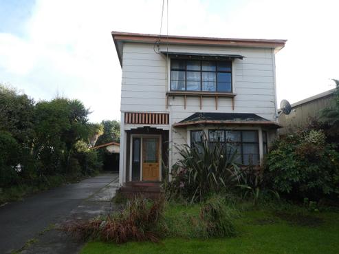 84 Russell Street, Westport