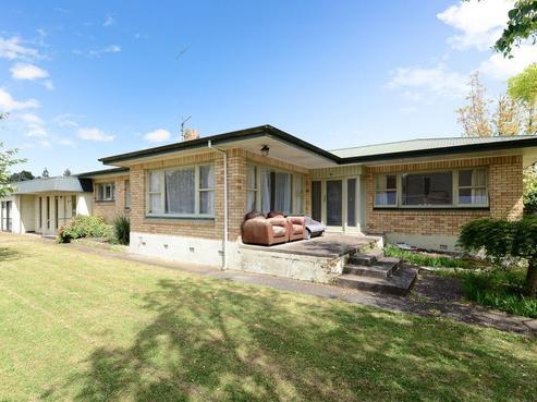 1 Panair Crescent, Hillcrest