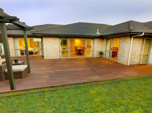 10 Parkhaven Drive, Rosehill