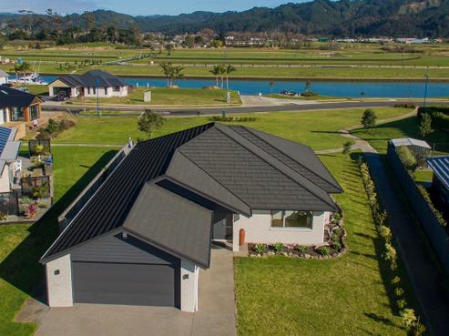 16 Roseberry Place, Whitianga