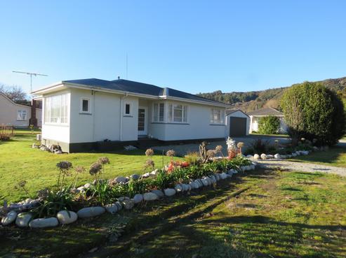 6 Cavell Street, Reefton