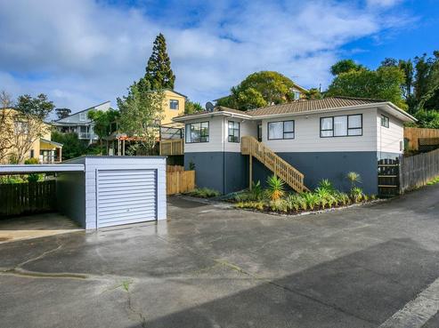 59B Target Road, Totara Vale