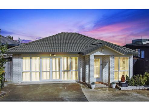 8 Wairere Road, The Gardens