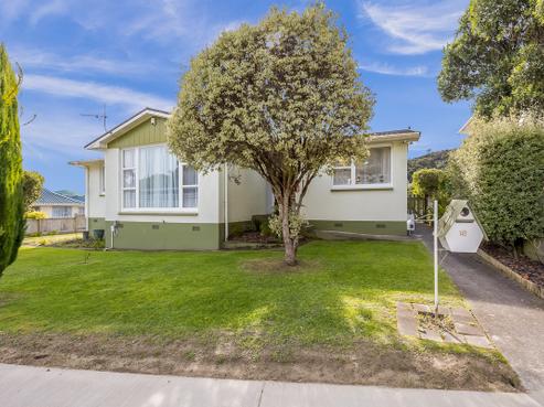 18 Helvetia Grove, Naenae
