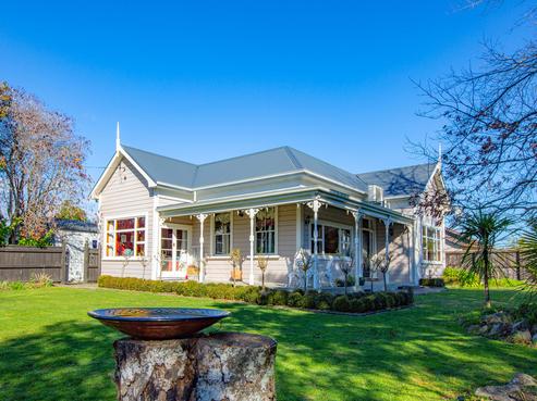 2 Ellis Street, Brightwater
