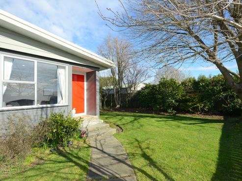 17 Petries Road, Woodend