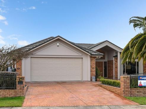 76 Cairns Crescent, Rototuna