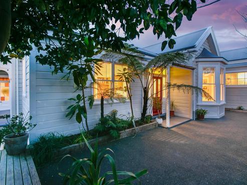 13 Colenso Avenue, Napier Hill