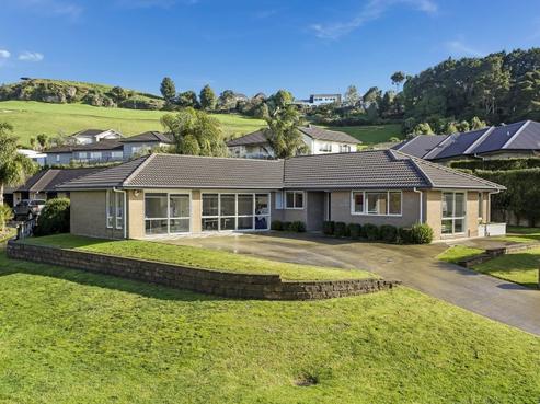 2 Bob Craig Place, Pukekohe