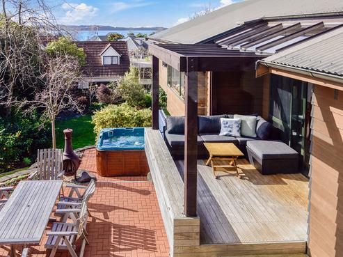 19 Aquarius Drive, Kawaha Point