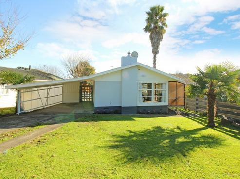 6 Lawrence Crescent, Hillpark