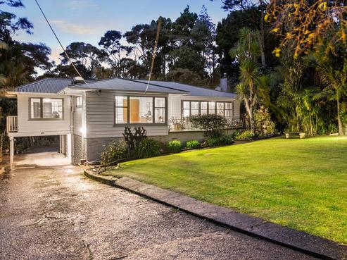 13 Sylvan Valley Avenue, Titirangi
