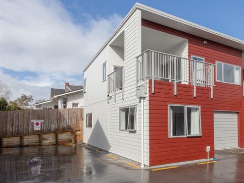 7/16 Hammond Street, Hamilton Central