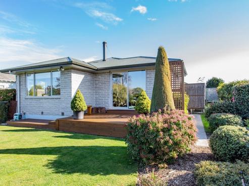 9 Clayton Road, Amberley