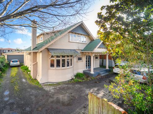 158 Fitzherbert Avenue, West End