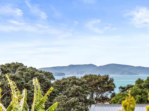 2 Hibiscus Avenue, Snells Beach
