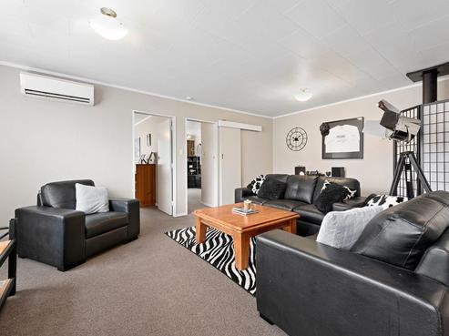 6B Indiana Grove, Totara Park