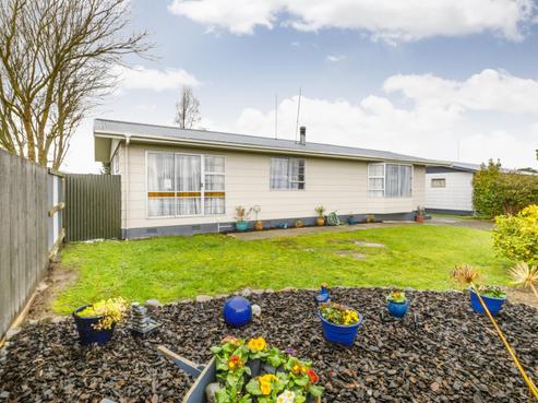 15 Pryde Place, Feilding