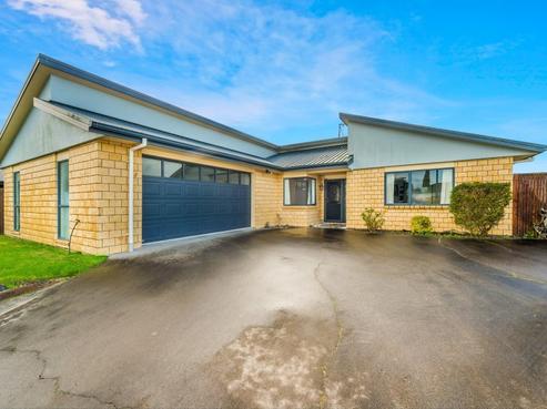 20 Miers Glade, Rototuna North