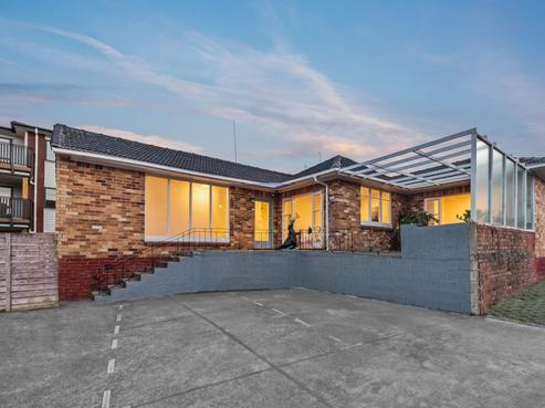 2/1553 Great North Road, Waterview