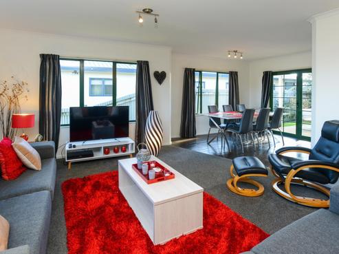 415 Southland Place, Raureka