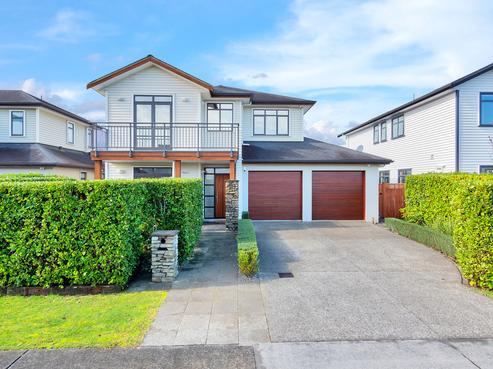 10 Trecarne Street, Karaka