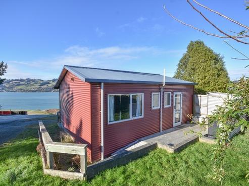 120A Manapouri Street, Maia