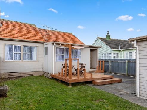 37 Hunter Street, Taita