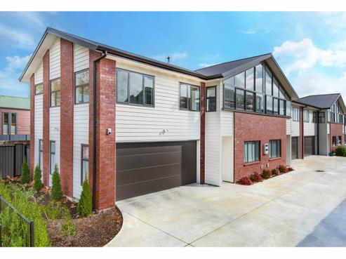 1/15 Cook Street, Hamilton East