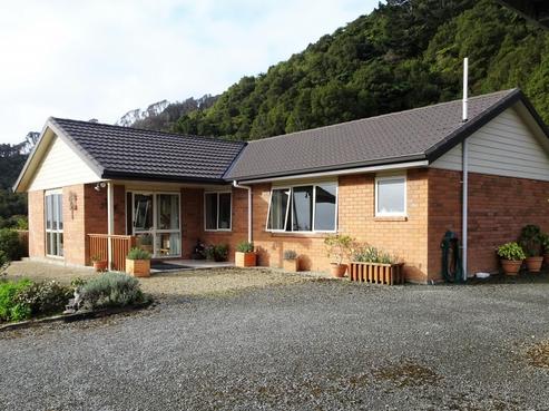 3008 Coast Road, Barrytown