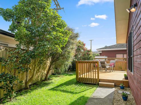 3/8 Hewer Crescent, Naenae