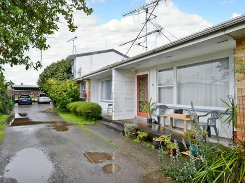 180 Old Farm Road, Hamilton East
