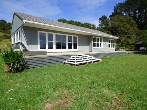 925 Te Waitere Road, Taharoa