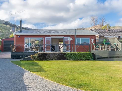 11 Seafield Road, Duvauchelle