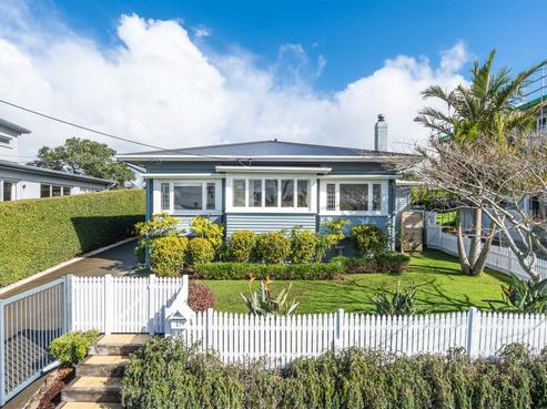 27 Merani Street, Narrow Neck