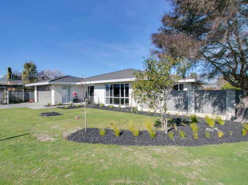 2 Fern Grove, Taradale