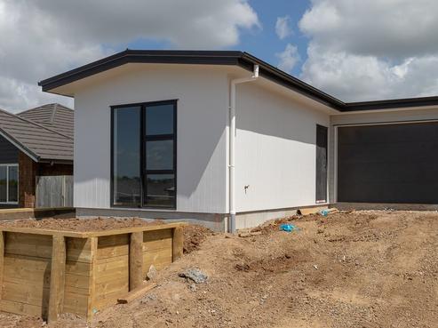 129 Te Manatu Drive, Huntington