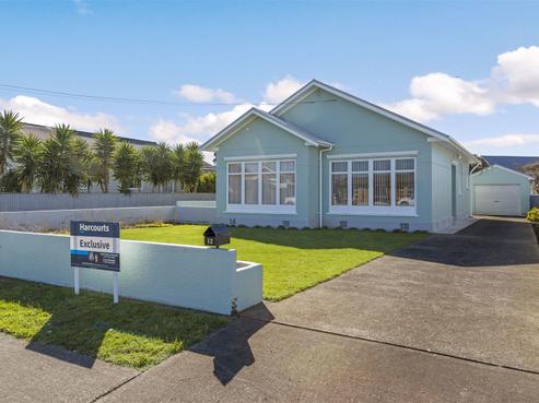 12 Grey Street, Hawera