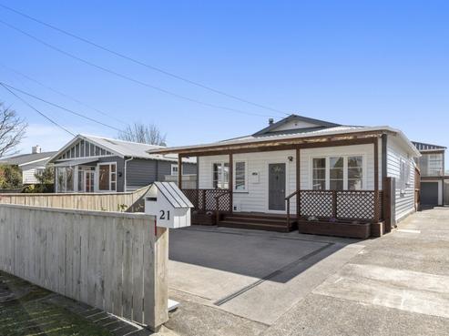 21 Elizabeth Street, Moera