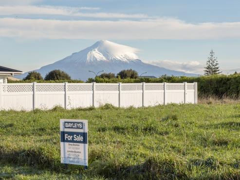 44 County Drive, Hawera