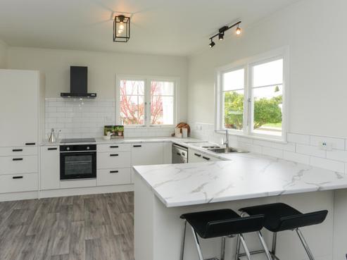 400 Park Road North, Parkvale