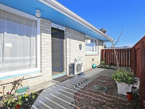 6/813 Clive Street, Akina