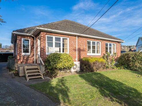 5 Holcombe Place, Somerfield
