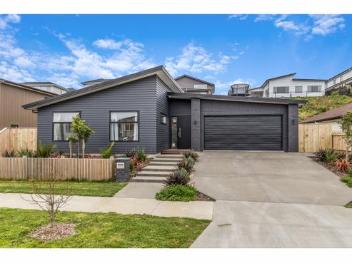 97 Ormonde Drive, Silverdale