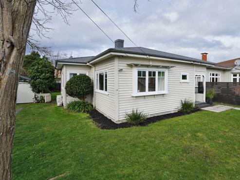 12 Bell Street, Hamilton East