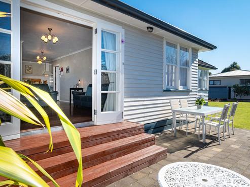 710A Ngaio Street, Mahora