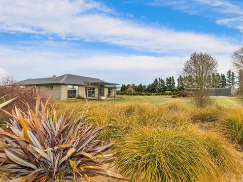 2 Mcintoshs Road, Fernside